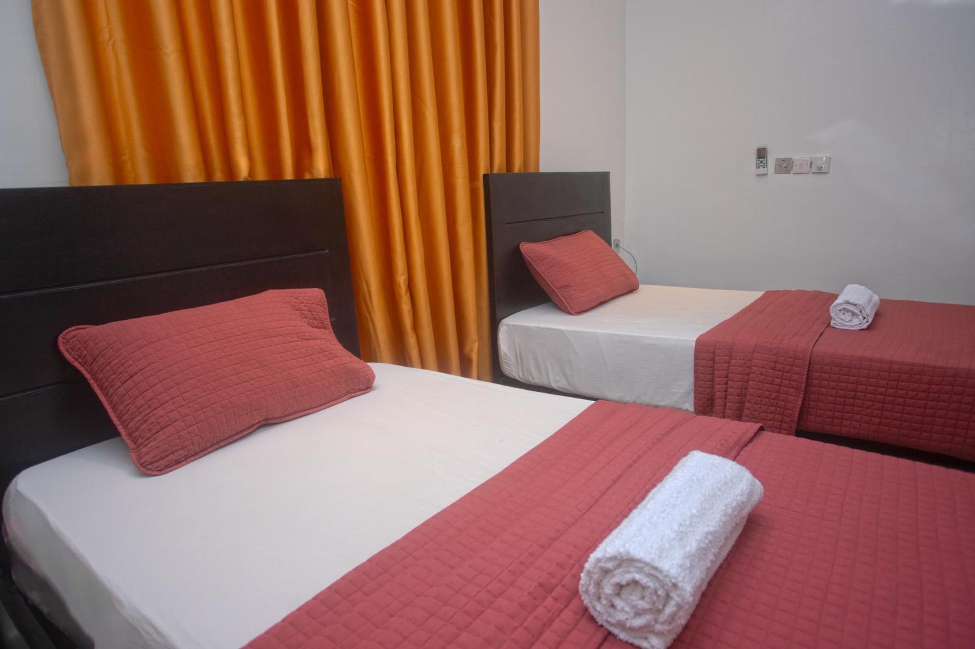 Labev Hotel Кумасі Екстер'єр фото