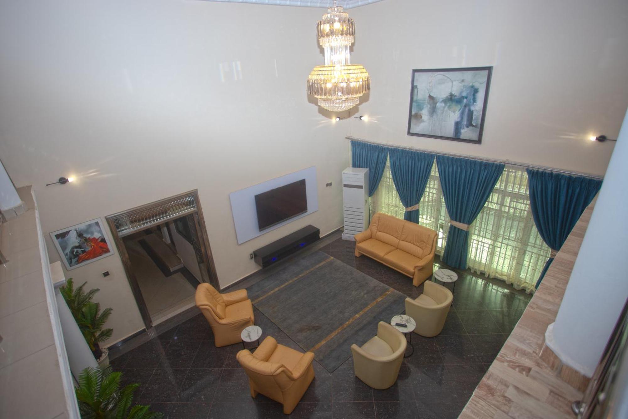 Labev Hotel Кумасі Екстер'єр фото