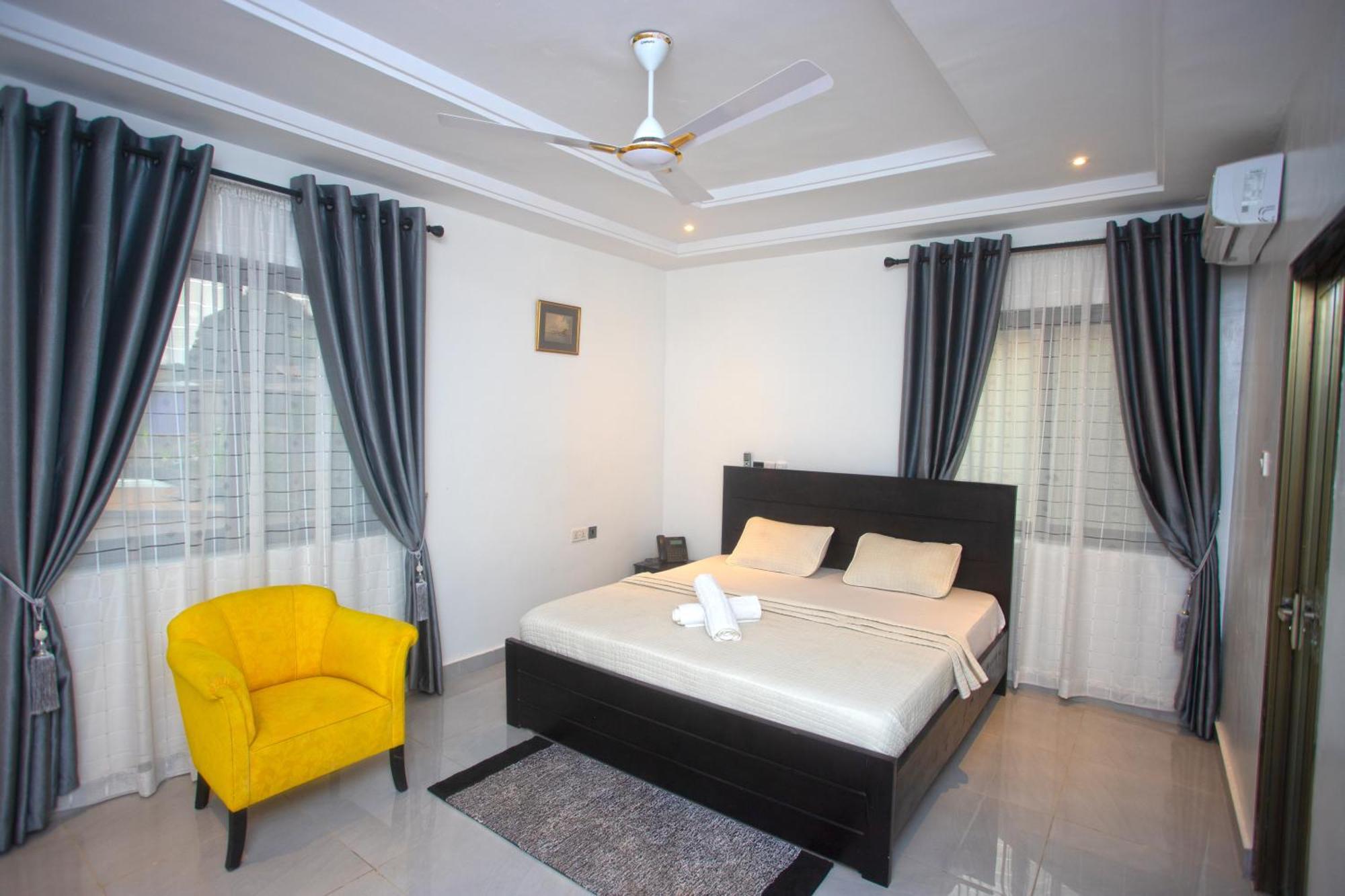 Labev Hotel Кумасі Екстер'єр фото
