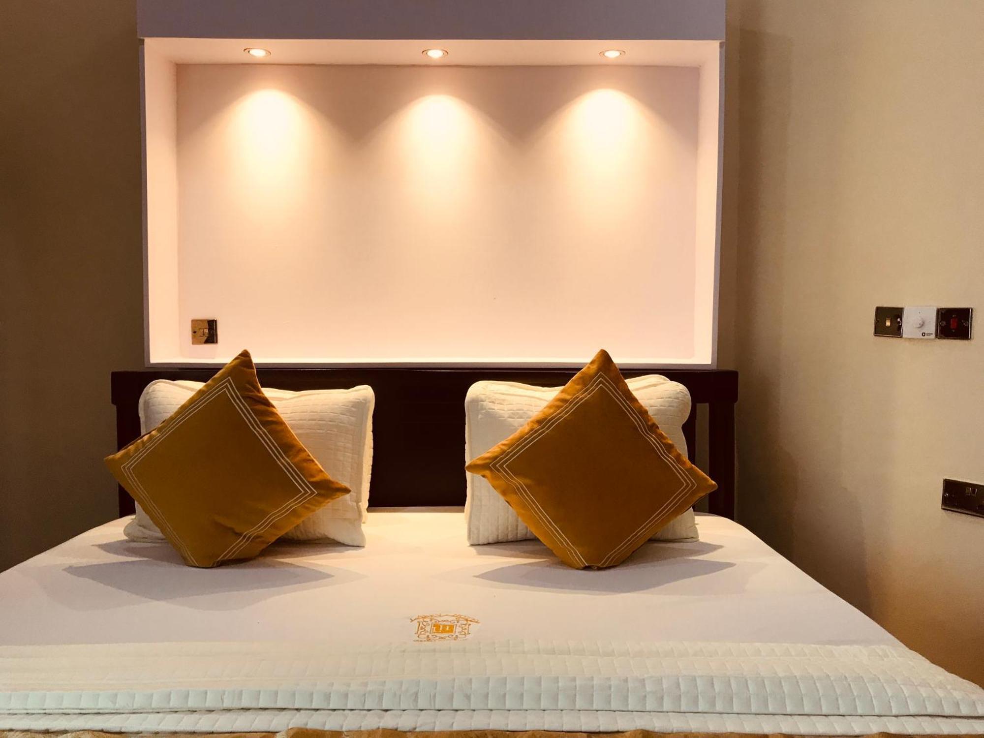 Labev Hotel Кумасі Екстер'єр фото