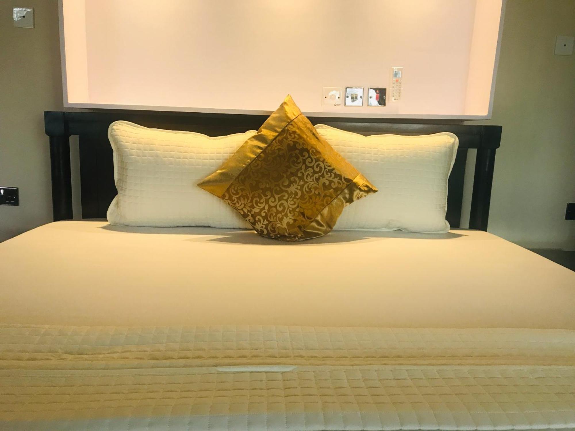 Labev Hotel Кумасі Екстер'єр фото