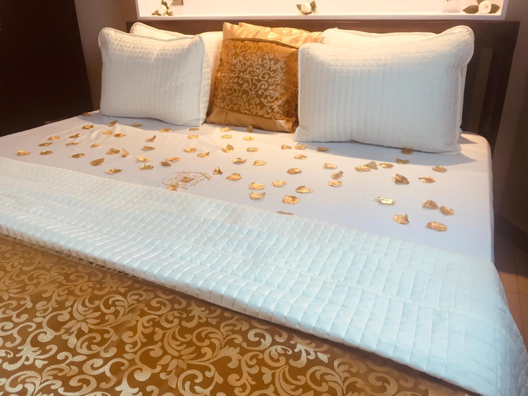 Labev Hotel Кумасі Екстер'єр фото